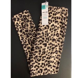 NWT - SOFT Kids Leopard Leggings-Agnes & Dora - S